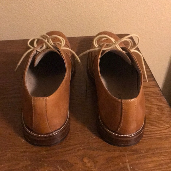 Dress wingtip shoes with matching belt - Picture 3 of 4